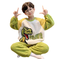 Choisir nos pyjamas à capuche en polaire pour vos enfants, c'est opter pour un sommeil confortable et stylé chaque nuit. Avec un équilibre parfait entre chaleur, confort et durabilité, ces ensembles sont le choix idéal pour les parents soucieux de la qualité et du bien-être de leurs enfants pendant les mois d'hiver.