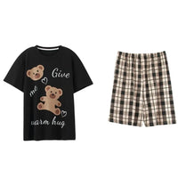 Ajoutez une touche de fun à vos nuits d'été avec nos pyjamas pour couples! Fabriqués en coton doux, avec des motifs cartoon pour elle et lui. Parcourez notre gamme dès maintenant!