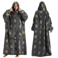 Découvrez le confort XXL avec ce pyjama plaid sherpa. Motifs fun, poche pratique, et chaleur garantie pour petits et grands.