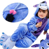Entretenir LES Kigurumi de vos enfants est un jeu d'enfant. Ces onesies sont fabriqués avec une flanelle résistante qui reste douce et colorée, même après plusieurs lavages. Lavez-les simplement à l'eau froide et séchez à basse température pour maintenir leur intégrité et leur éclat, assurant ainsi une durabilité saison après saison.